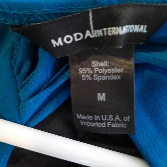 Party dress - Picture 3 of 3